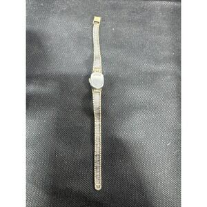 Gruen | Accessories | Vintage Ladies Gruen 7 Jewels Swiss Analog Wrist ...